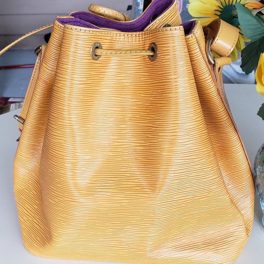 louis vuitton noe petit shoulder bag - Picture 2 of 8